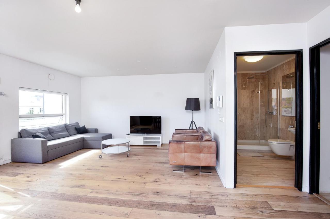 Penthouse On The Main Shopping Street Appartement